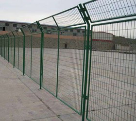 鄭州河南框架護欄網(wǎng)安裝與防護網(wǎng)應(yīng)用指南